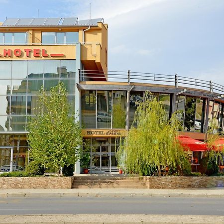 Dream Hotel Szliven Kültér fotó